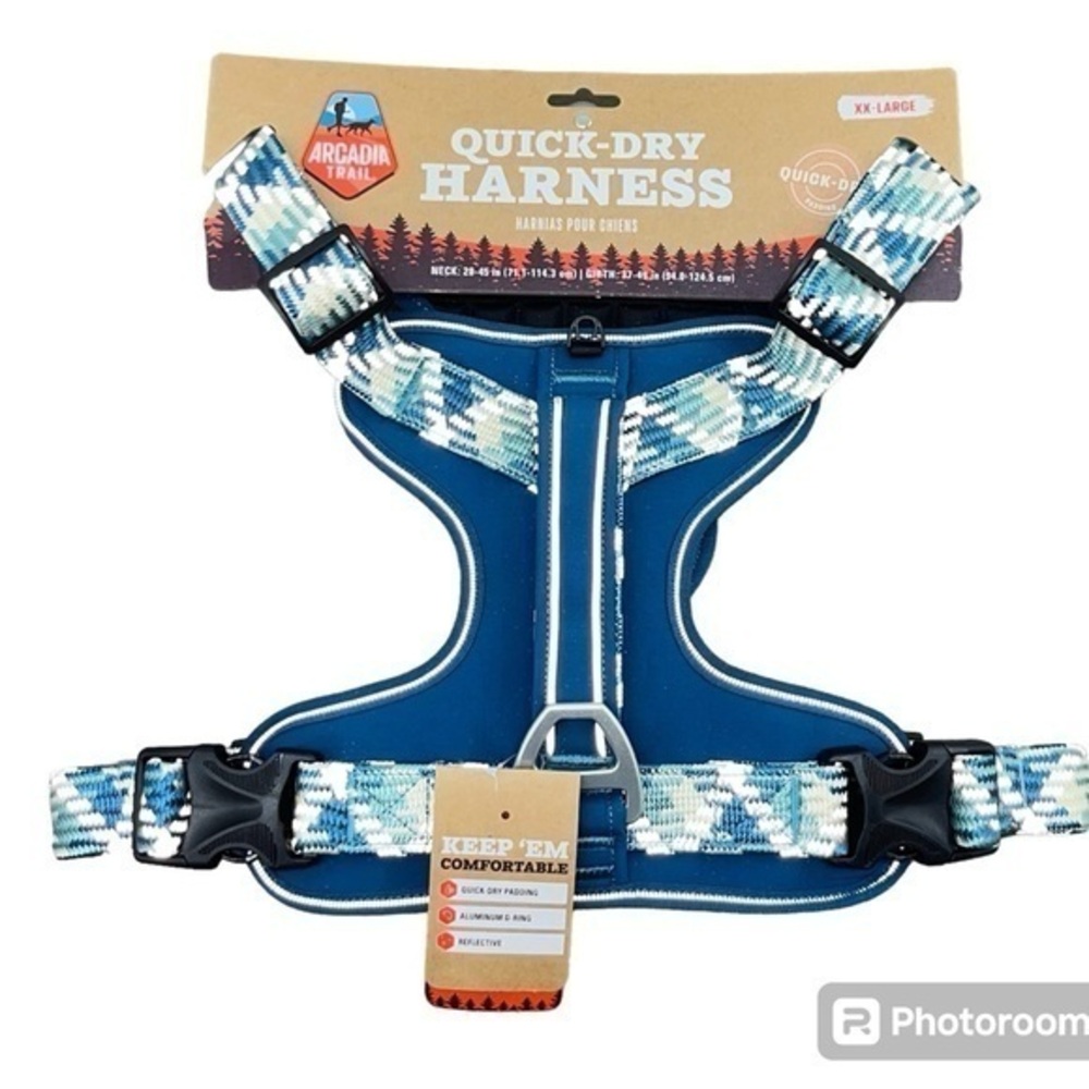 Arcadia Trail™ Quick-Dry Reflective Dog Harness
All sizes available